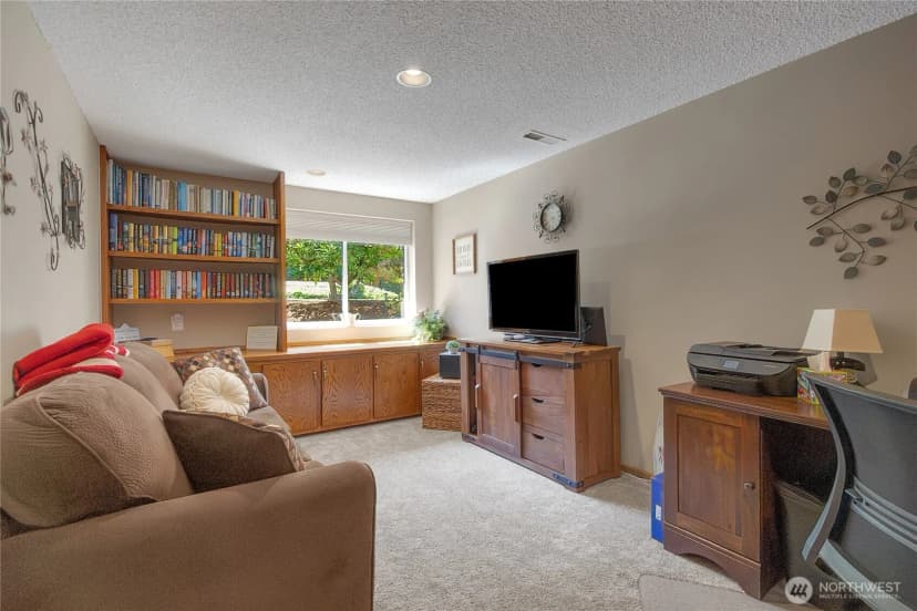 Property photo for 30925 22nd Avenue Sw, Federal Way photo 23