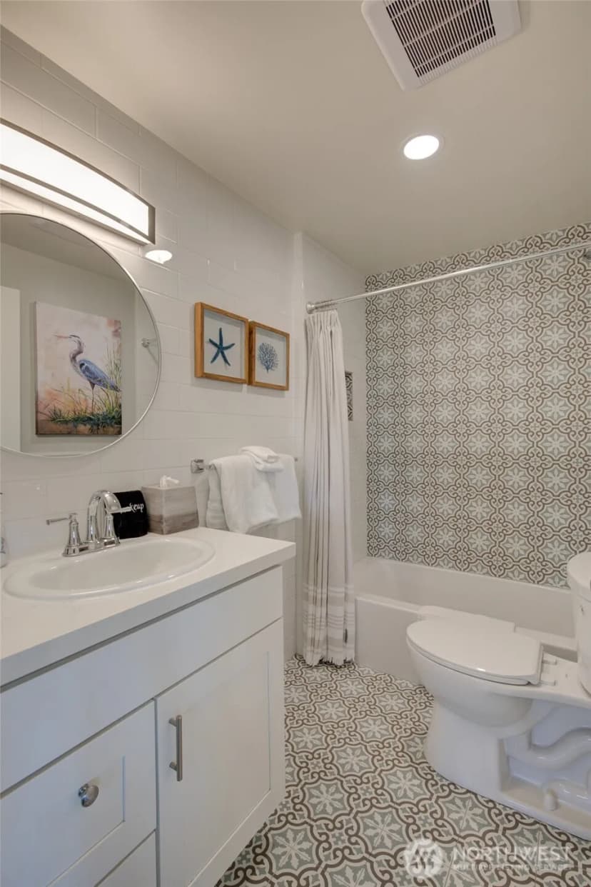 Property photo for 1042 Point Brown Avenue Se #a & B, Ocean Shores photo 19