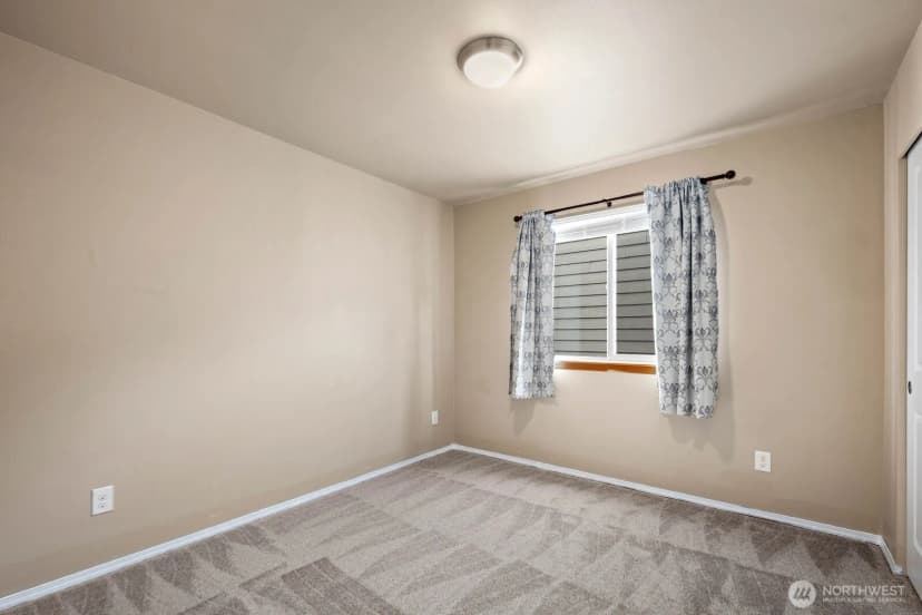 Property photo for 553 Ne Nantucket Street, Bremerton photo 26