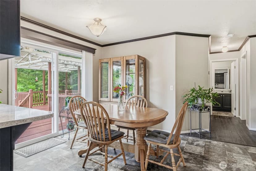 Property photo for 1047 Beaver Creek Road, Cathlamet photo 12