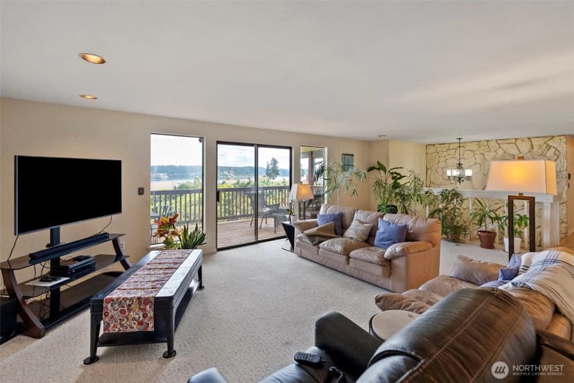 Property photo for 6802 Rainier Avenue, Gig Harbor photo 8