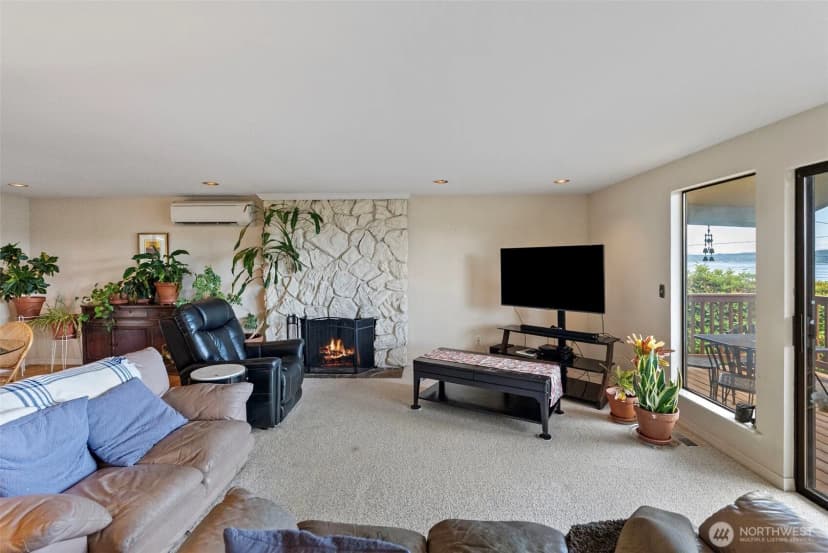 Property photo for 6802 Rainier Avenue, Gig Harbor photo 6