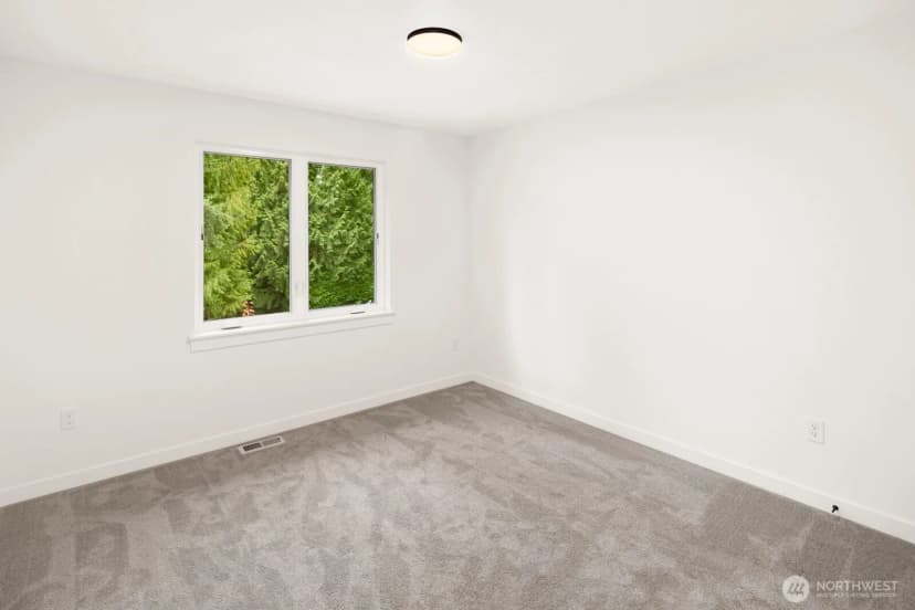 Property photo for 13710 42nd Avenue Se, Mill Creek photo 17