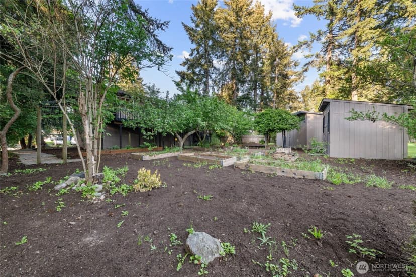 Property photo for 136 Rainier Acres Road Se, Rainier photo 40