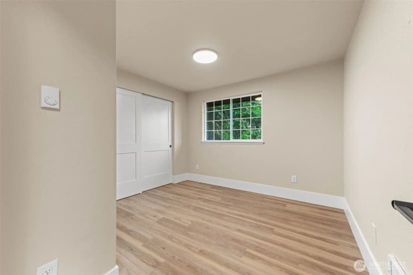Property photo for 136 Rainier Acres Road Se, Rainier photo 18