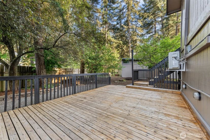 Property photo for 136 Rainier Acres Road Se, Rainier photo 35