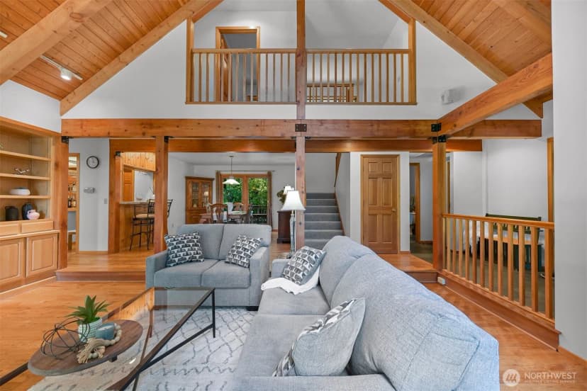 Property photo for 3337 Agate Heights Rd, Bellingham photo 9