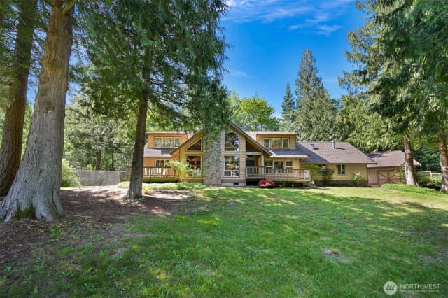 Property photo for 3337 Agate Heights Rd, Bellingham photo 4