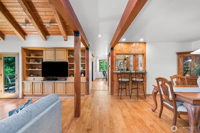 Property photo for 3337 Agate Heights Rd, Bellingham photo 11