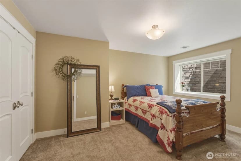 Property photo for 726 L Street Sw, Quincy photo 29