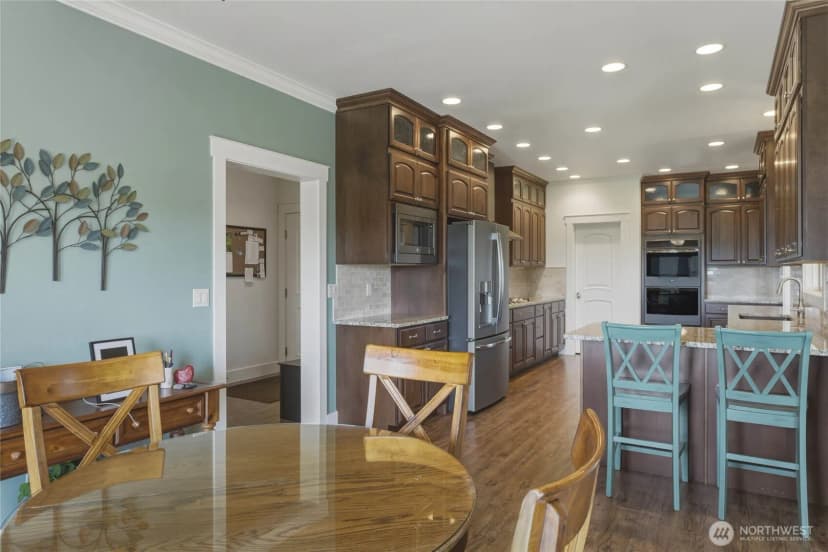 Property photo for 726 L Street Sw, Quincy photo 11
