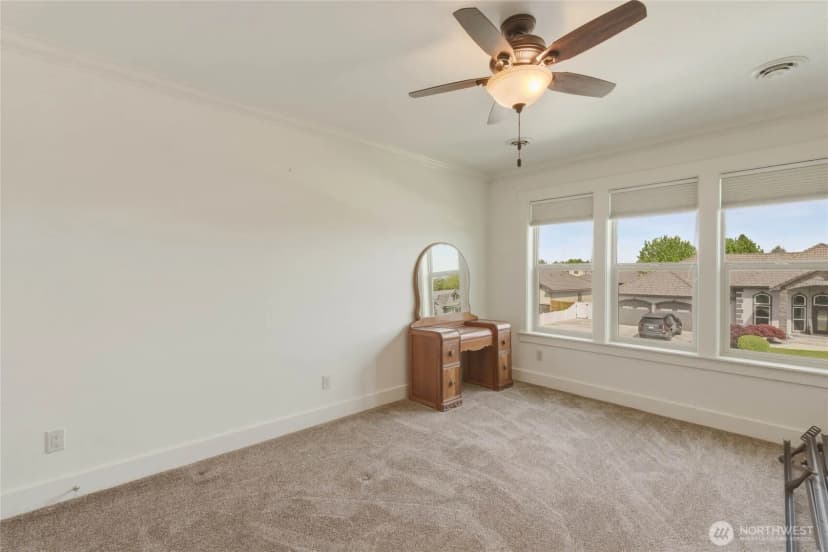 Property photo for 726 L Street Sw, Quincy photo 27