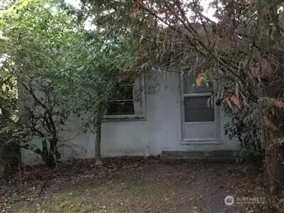 Property photo for 3511 Ne 153rd Street, Lake Forest Park photo 4