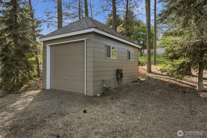 Property photo for 1611 E Heritage Lane, Spokane photo 33