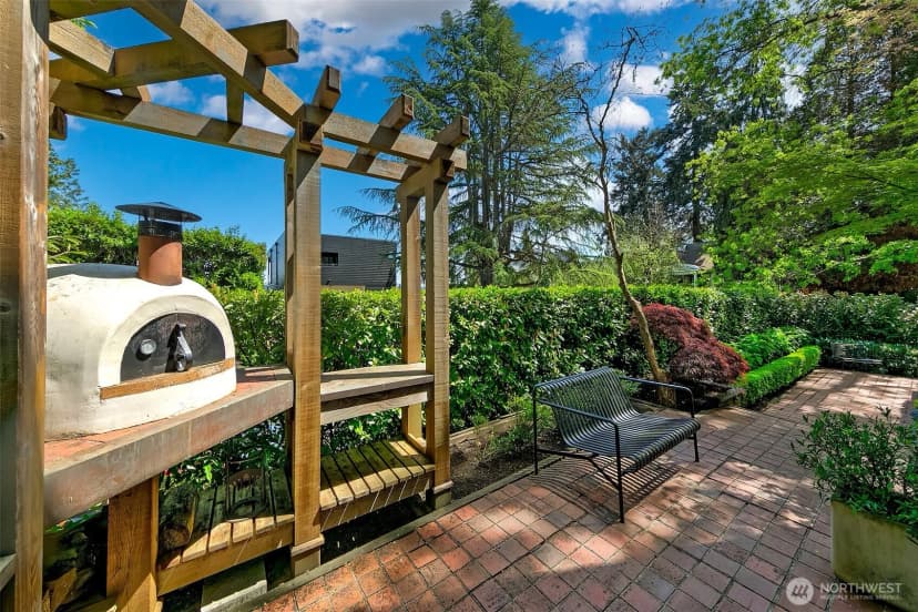 Property photo for 3822 S Court Street, Seattle photo 13