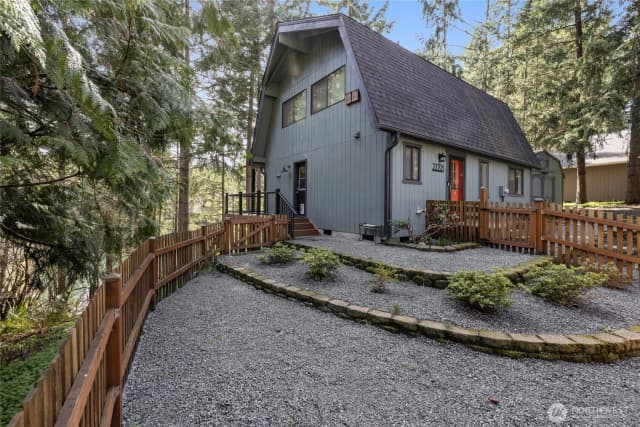 Property photo for 22221 N Clear Lake Boulevard Se, Yelm photo 2