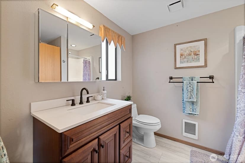 Property photo for 22221 N Clear Lake Boulevard Se, Yelm photo 6