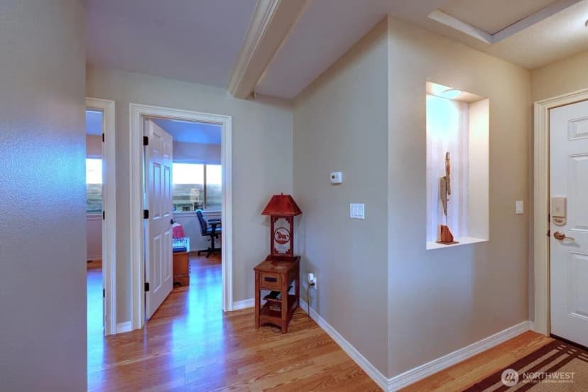 Property photo for 33007 G Place, Ocean Park photo 16