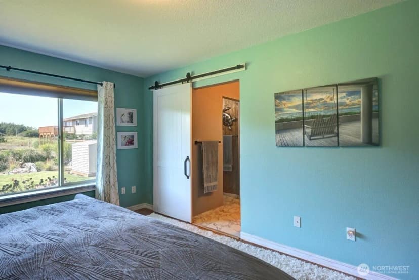 Property photo for 33007 G Place, Ocean Park photo 28