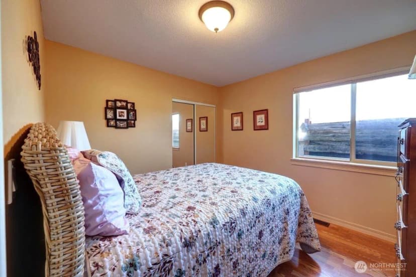 Property photo for 33007 G Place, Ocean Park photo 18