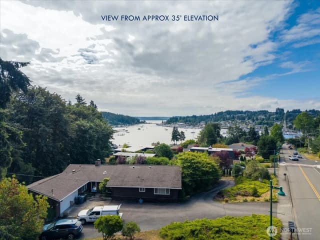 Property photo for 9311 Peacock Hill Avenue, Gig Harbor photo 4