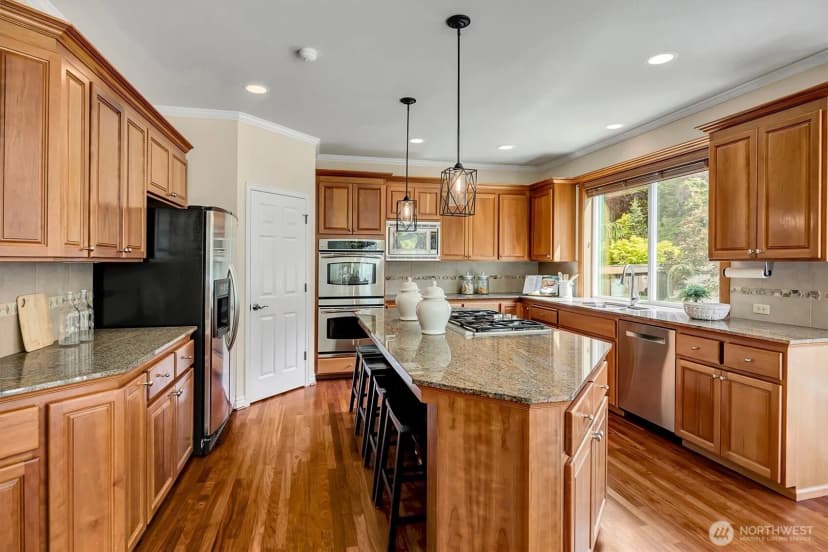 Property photo for 23419 Se 51st Place, Issaquah photo 12