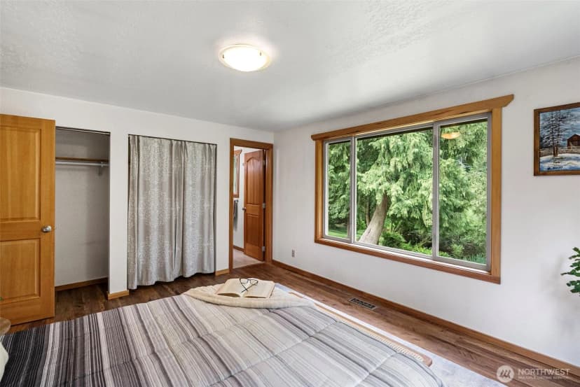 Property photo for 19545 Park Boulevard Ne, Suquamish photo 20