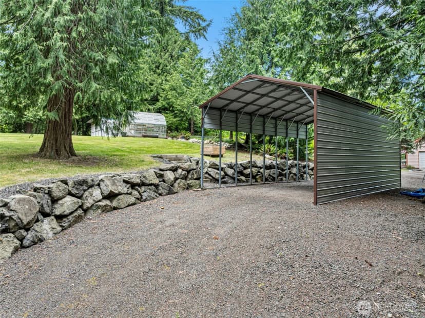 Property photo for 19545 Park Boulevard Ne, Suquamish photo 31