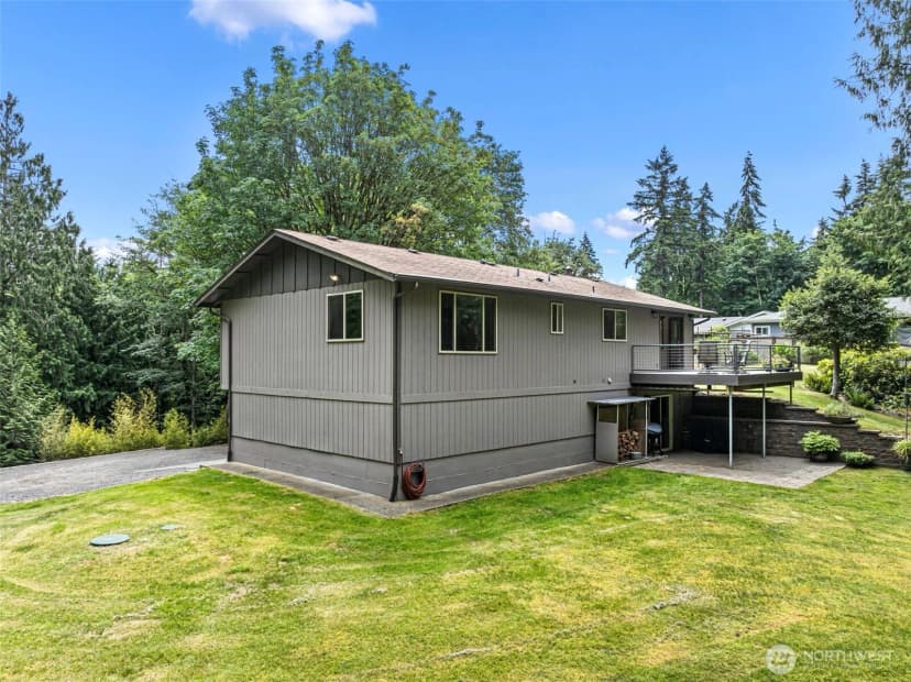 Property photo for 19545 Park Boulevard Ne, Suquamish photo 29
