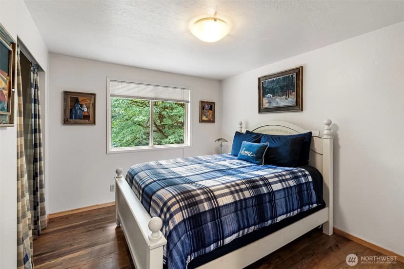 Property photo for 19545 Park Boulevard Ne, Suquamish photo 16