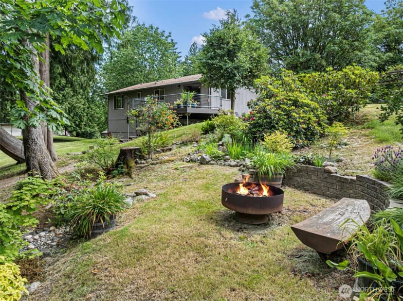 Property photo for 19545 Park Boulevard Ne, Suquamish photo 38