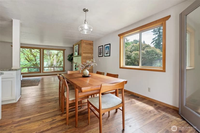 Property photo for 19545 Park Boulevard Ne, Suquamish photo 8