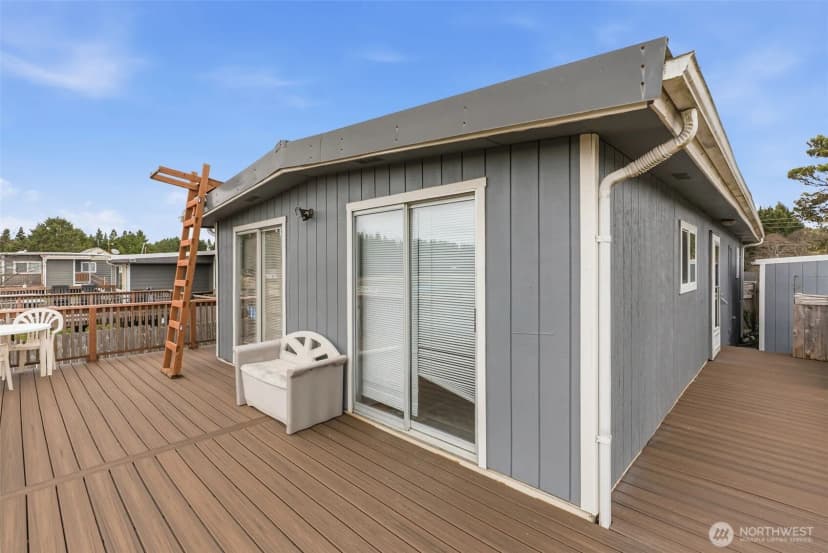 Property photo for 13301 North Place, Long Beach photo 4