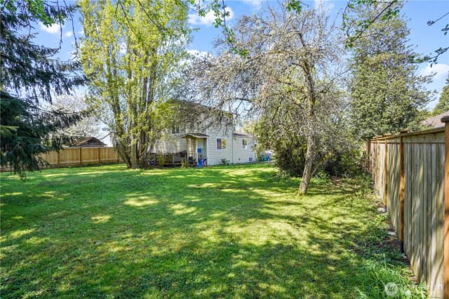 Property photo for 1417 Sw Donovan Street, Seattle photo 3