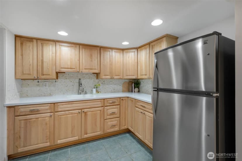 Property photo for 4732 45th Avenue Ne, Seattle photo 31