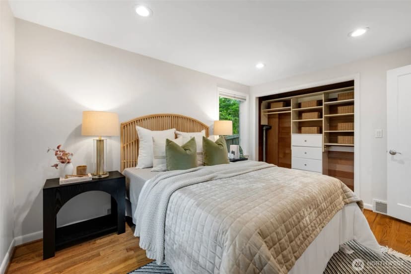 Property photo for 4732 45th Avenue Ne, Seattle photo 21