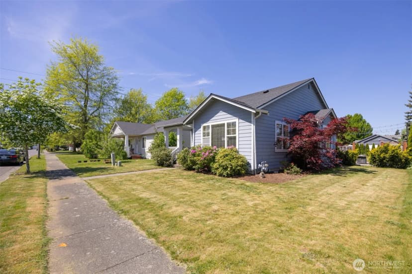 Property photo for 1225 Ash Street, Lynden photo 3