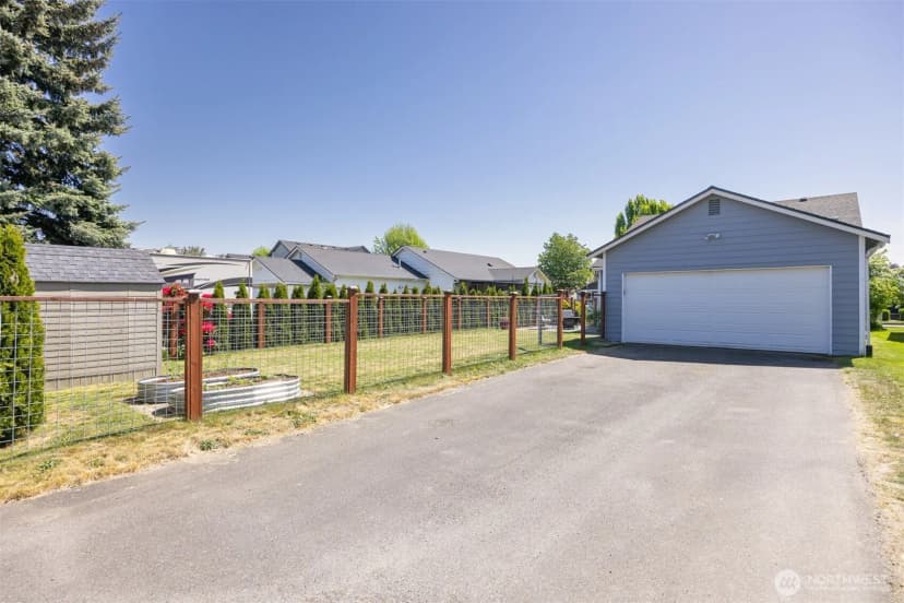 Property photo for 1225 Ash Street, Lynden photo 30