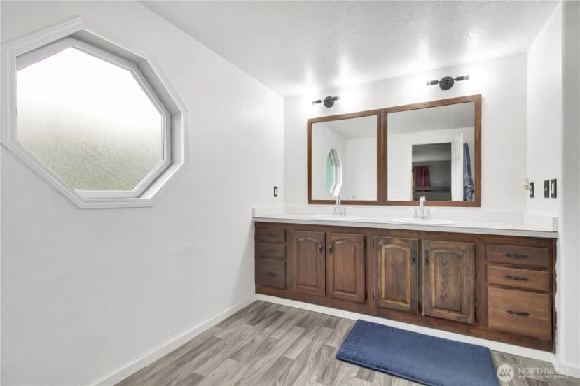 Property photo for 31113 W Whitehorse Drive, Arlington photo 24