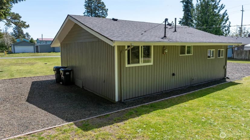 Property photo for 621 N Broadway, Westport photo 15