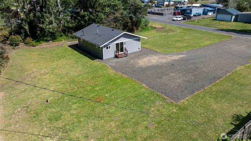 Property photo for 621 N Broadway, Westport photo 21