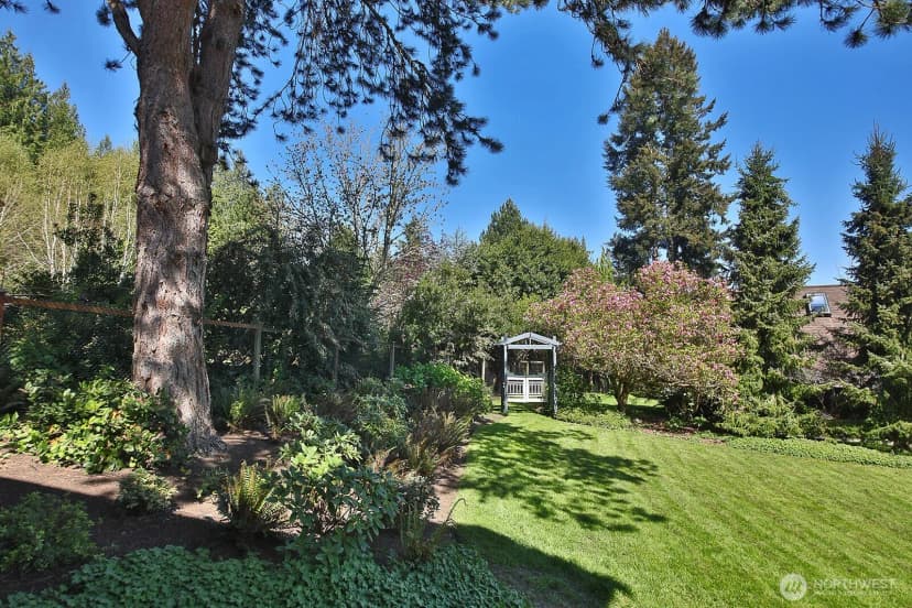 Property photo for 4654 Strawbridge Lane, Langley photo 32