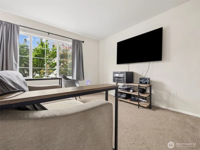 Property photo for 5879 Pennsylvania Street Se, Lacey photo 10