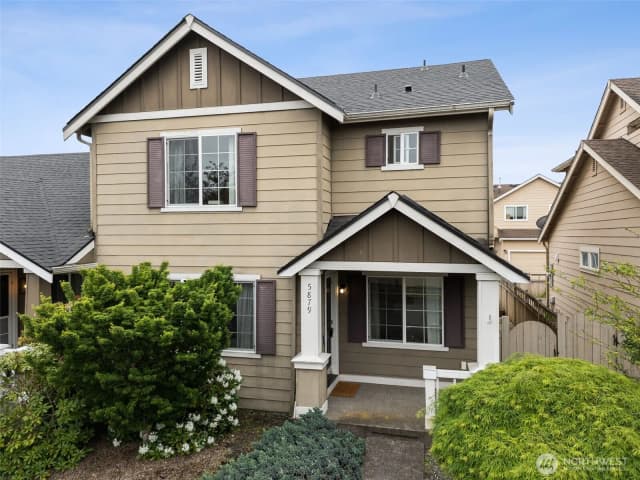 Property photo for 5879 Pennsylvania Street Se, Lacey photo 2