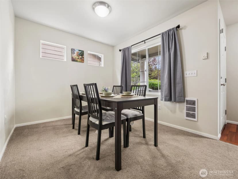 Property photo for 5879 Pennsylvania Street Se, Lacey photo 4