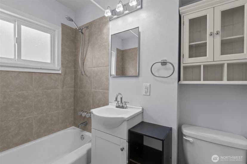 Property photo for 264 Taylor Ave Nw, Renton photo 20