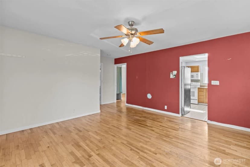 Property photo for 264 Taylor Ave Nw, Renton photo 8