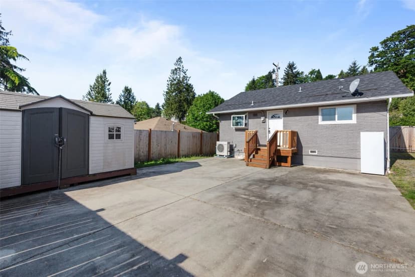 Property photo for 264 Taylor Ave Nw, Renton photo 25