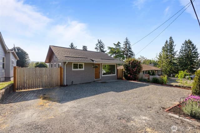 Property photo for 264 Taylor Ave Nw, Renton