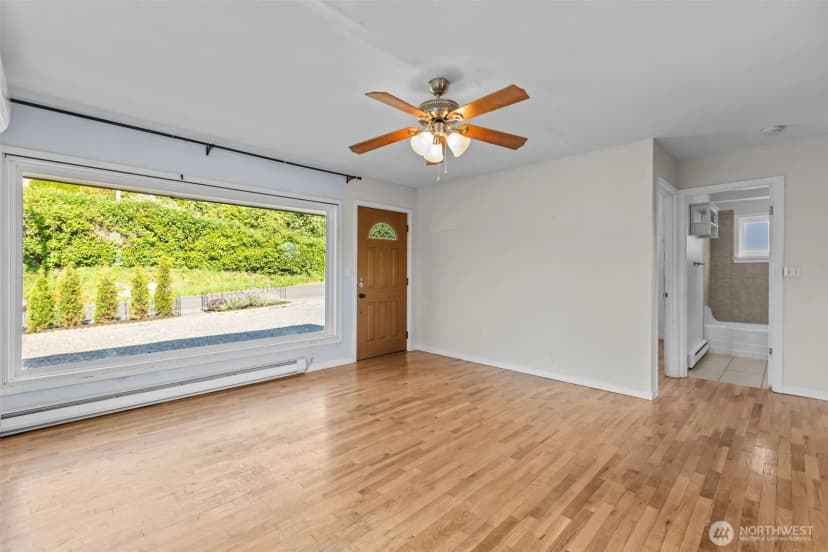 Property photo for 264 Taylor Ave Nw, Renton photo 6